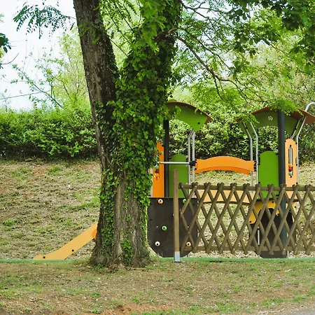 Le Domaine Des Cazelles By Ateya Prázdninový areál Cajarc