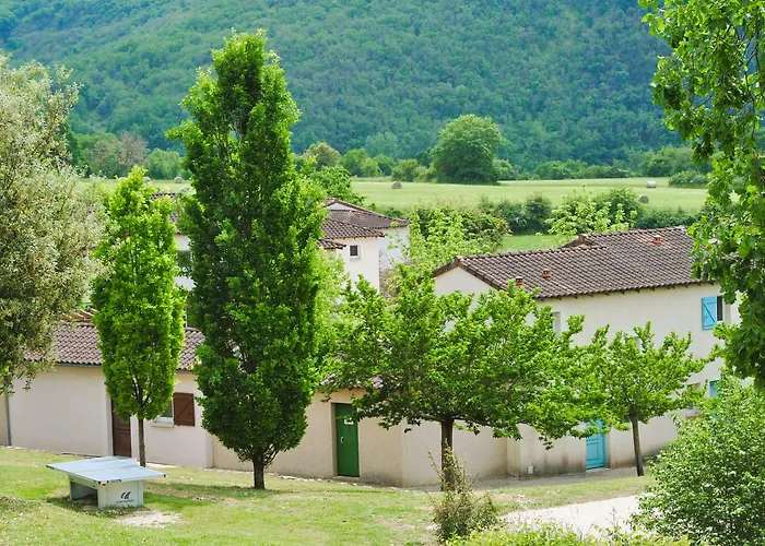 Le Domaine Des Cazelles By Ateya 3*