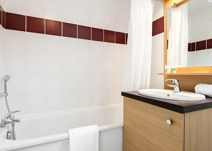 Le Domaine Des Cazelles By Ateya 홀리데이파크 3*